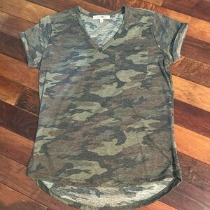 Women’s Camo Tee